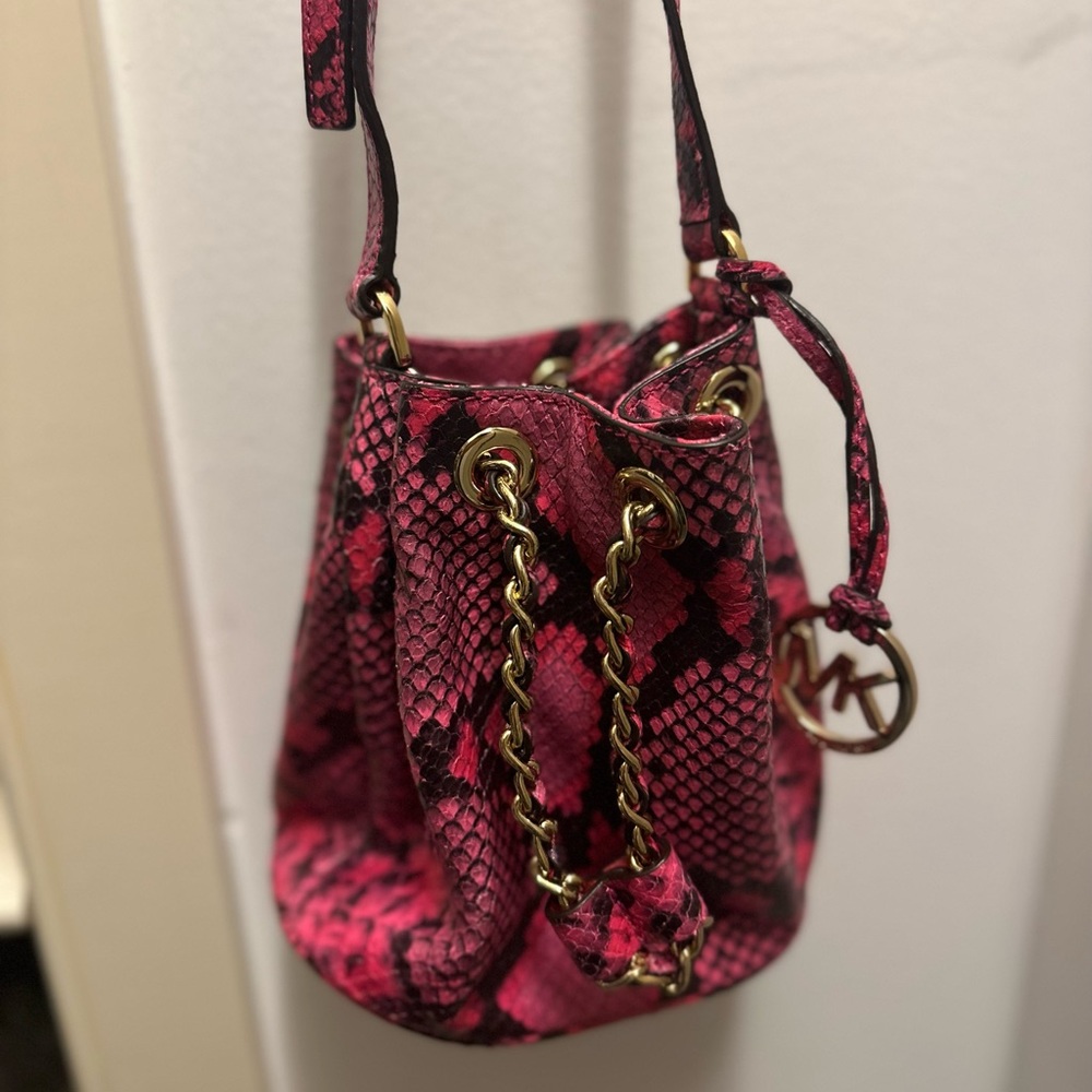 Michael Kors- Hot pink snakeskin crossbody